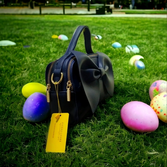 Beautiful Petite Navy Blue Bow Front Elegant Designer Shoulderbag Set - Picture 4 of 8